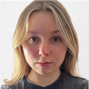 Englisch-Tutor, der gerne Kinder aller Altersgruppen unterrichtet